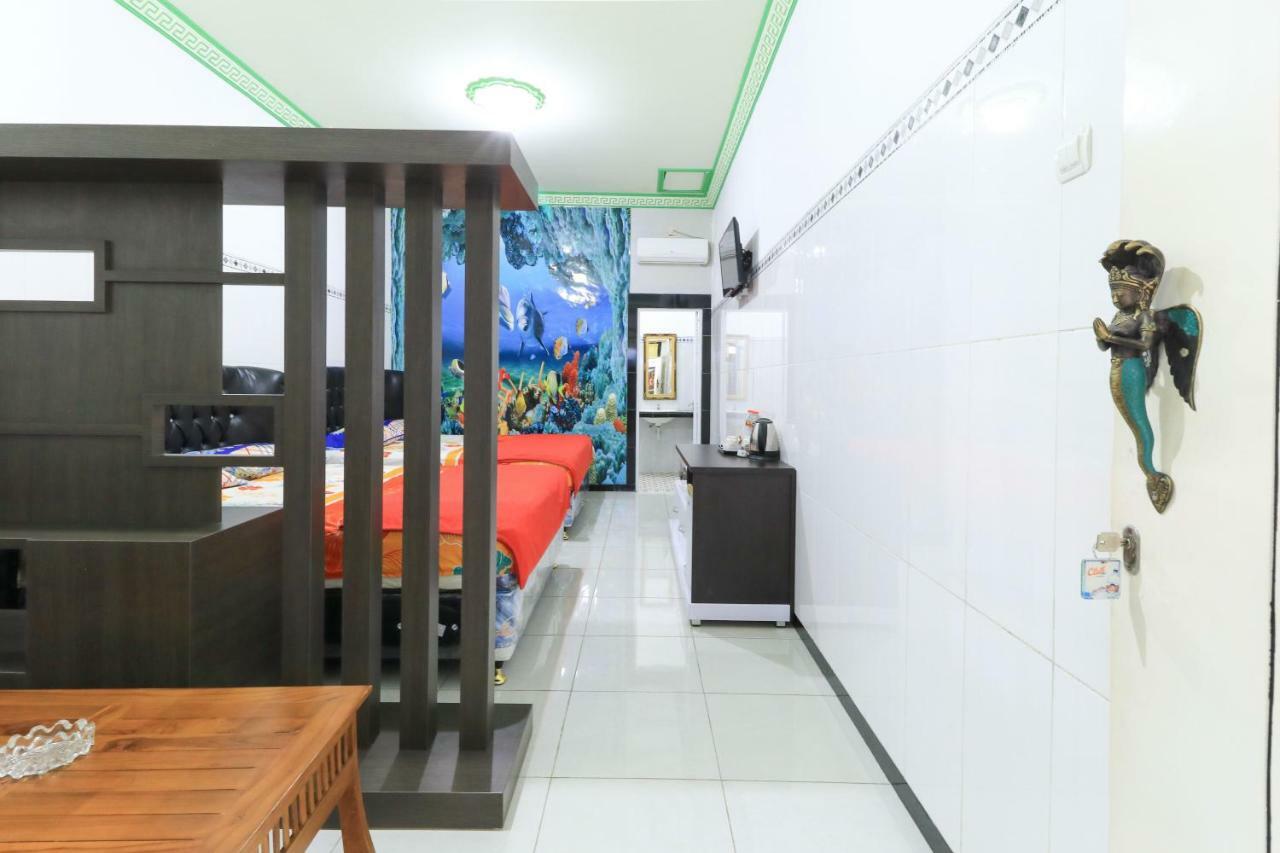 Naga Mas Hotel Mojokerto Exterior foto